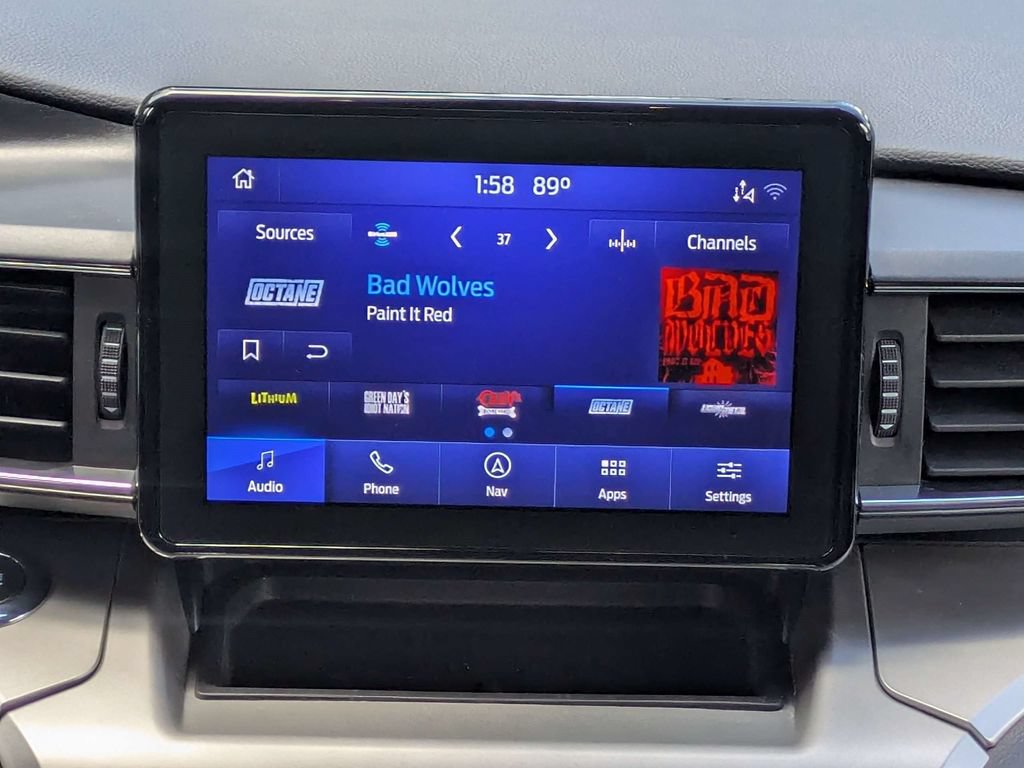 Used 2021 Ford Explorer XLT w/ Equipment Group 202A RWD image 18