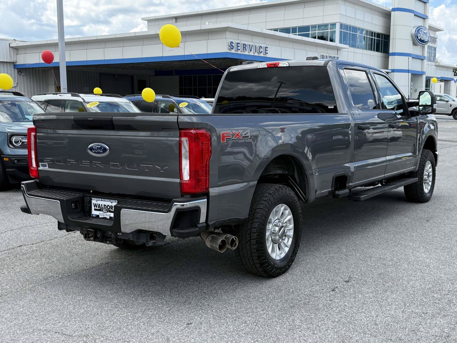 Used 2024 Ford F250 XLT AWD/4WD image 2