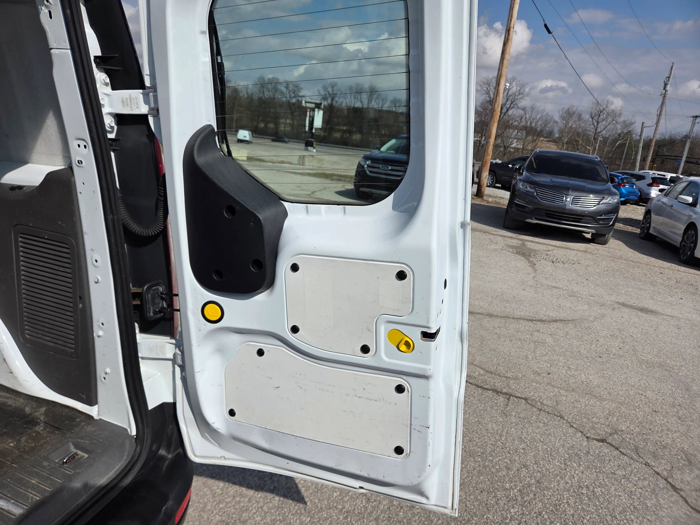 Used 2019 Ford Transit Connect XLT image 16