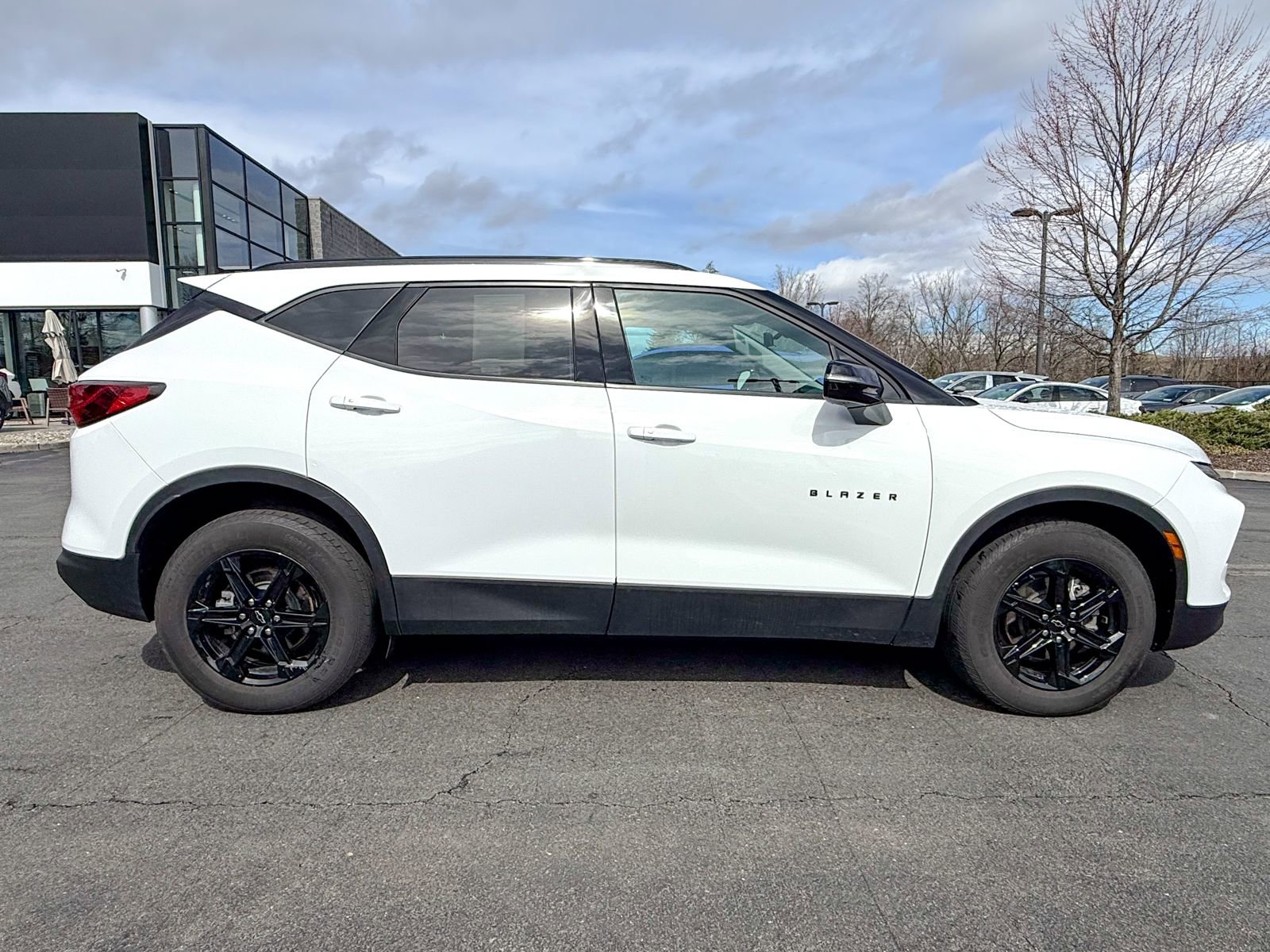 Used 2023 Chevrolet Blazer LT w/ Sound & Technology Package image 4