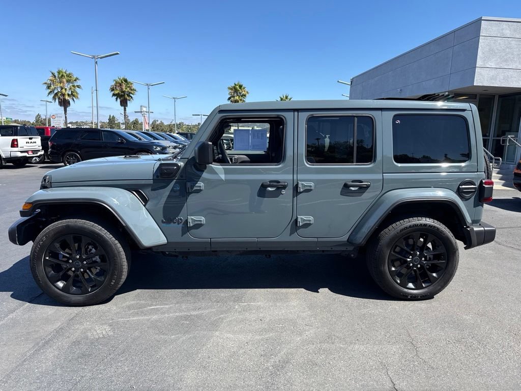 Certified 2025 Jeep Wrangler Unlimited Sahara w/ Safety Group AWD/4WD image 4