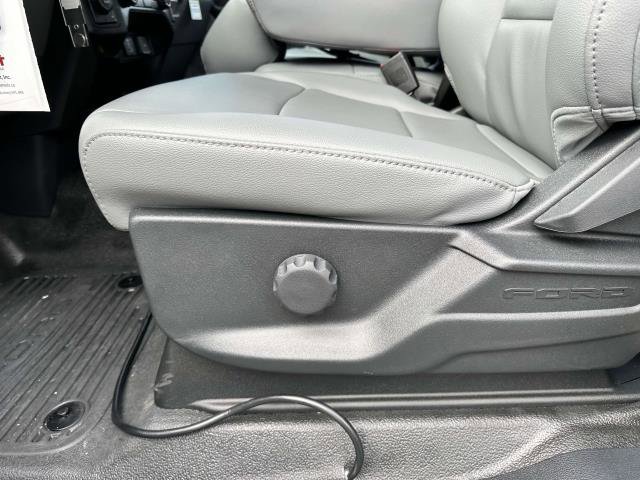 New 2025 Ford F550 4x4 SuperCab Super Duty image 11