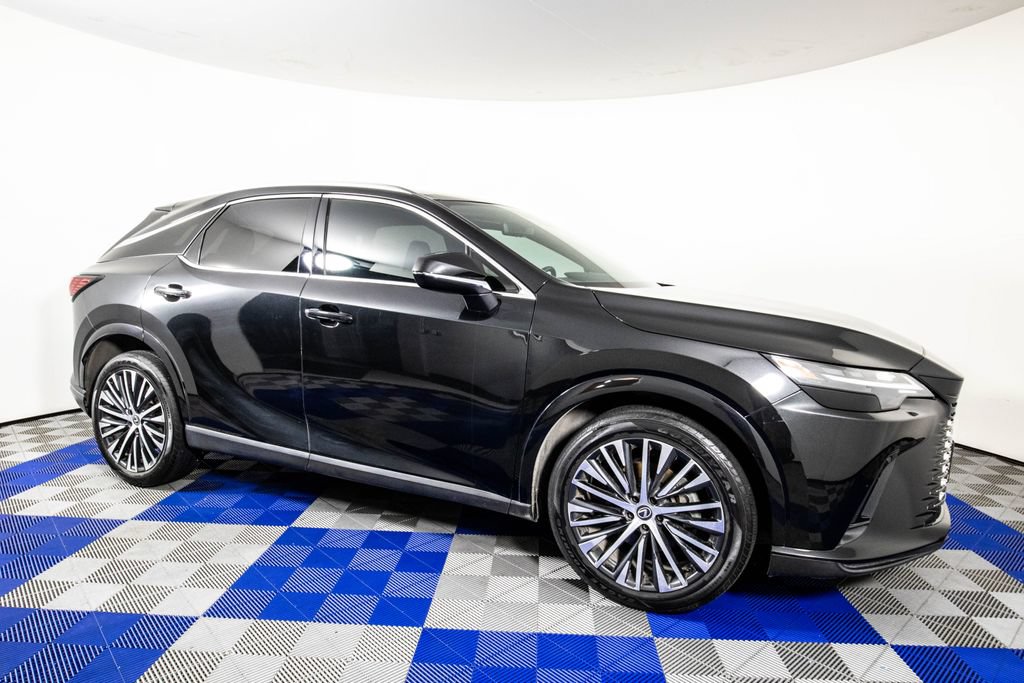 Used 2023 Lexus RX 350 Premium Plus w/ Accessory Package (Z1) FWD image 4