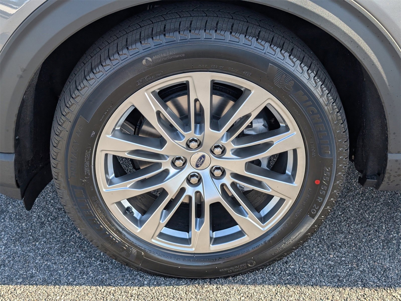 New 2026 Ford Explorer Platinum image 13