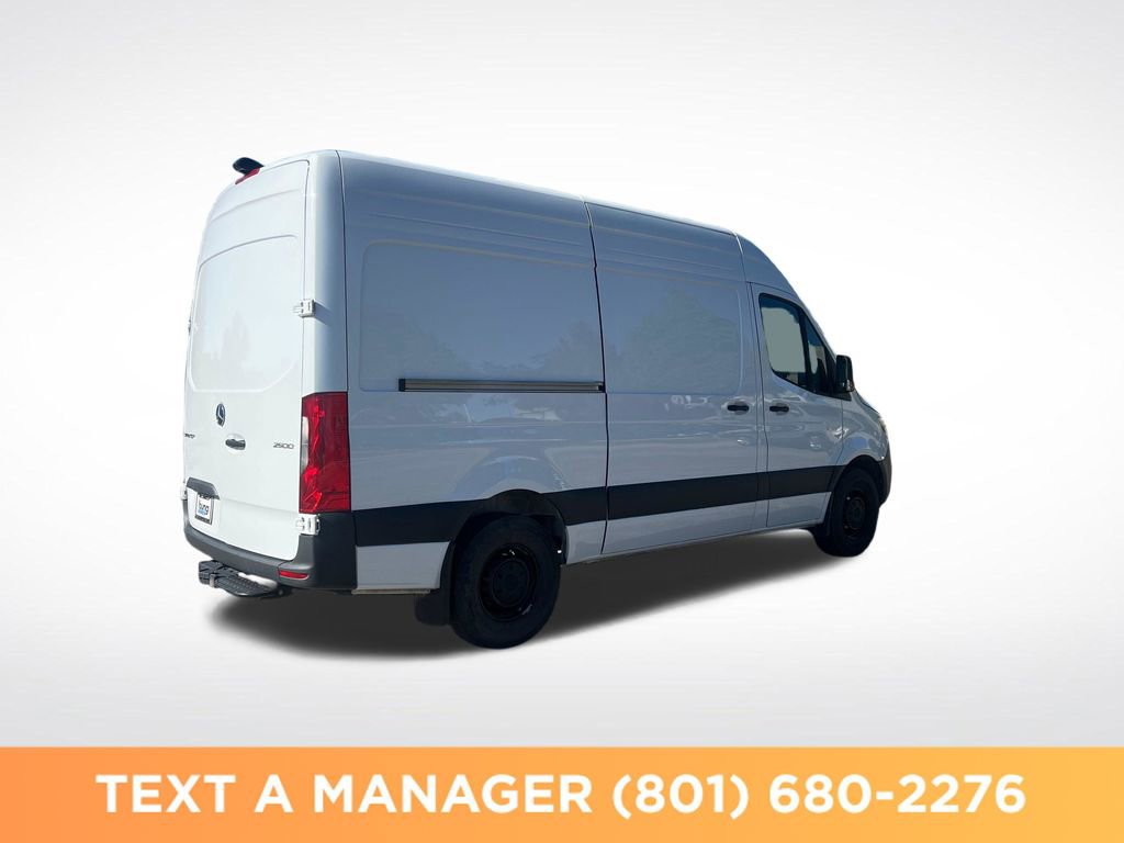 Used 2025 Mercedes-Benz Sprinter 2500 image 5