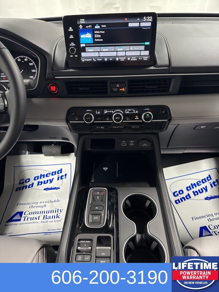 New 2025 Honda Pilot Touring image 27