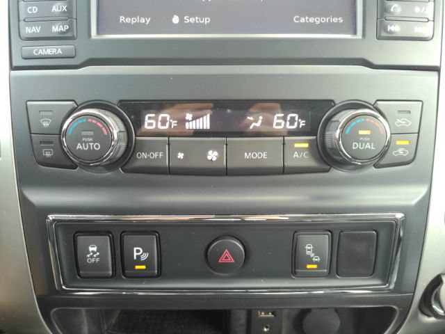 Used 2017 Nissan Titan SL RWD image 47