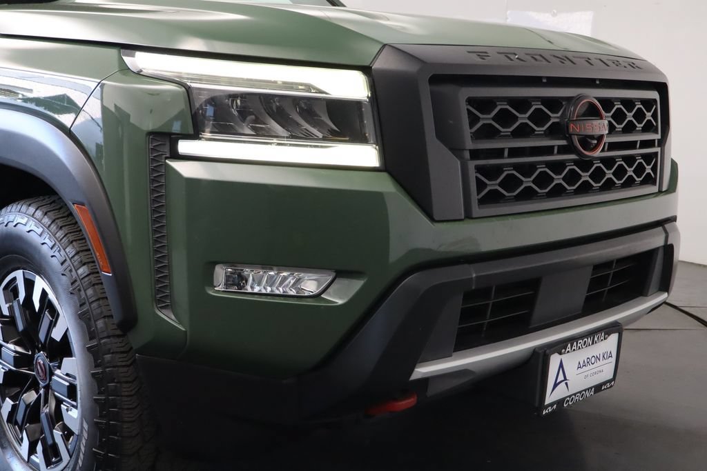 Used 2022 Nissan Frontier Pro-X RWD image 9