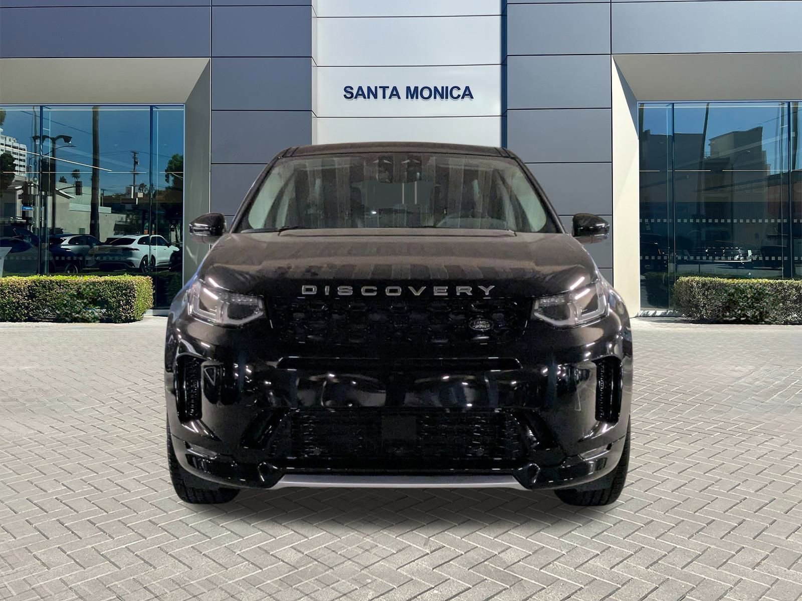 New 2025 Land Rover Discovery Sport S image 6