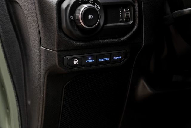 Used 2024 Jeep Wrangler Unlimited w/ Convenience Group AWD/4WD image 66