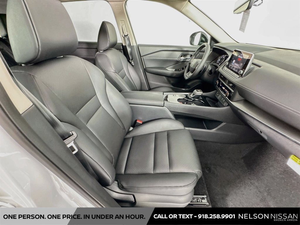 New 2026 Nissan Rogue Dark Armor FWD image 28
