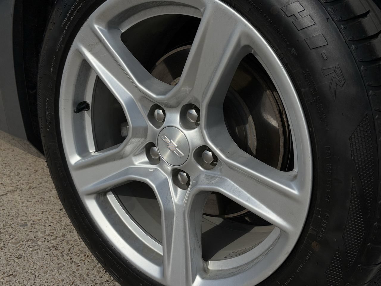 Used 2020 Chevrolet Camaro LT RWD image 10