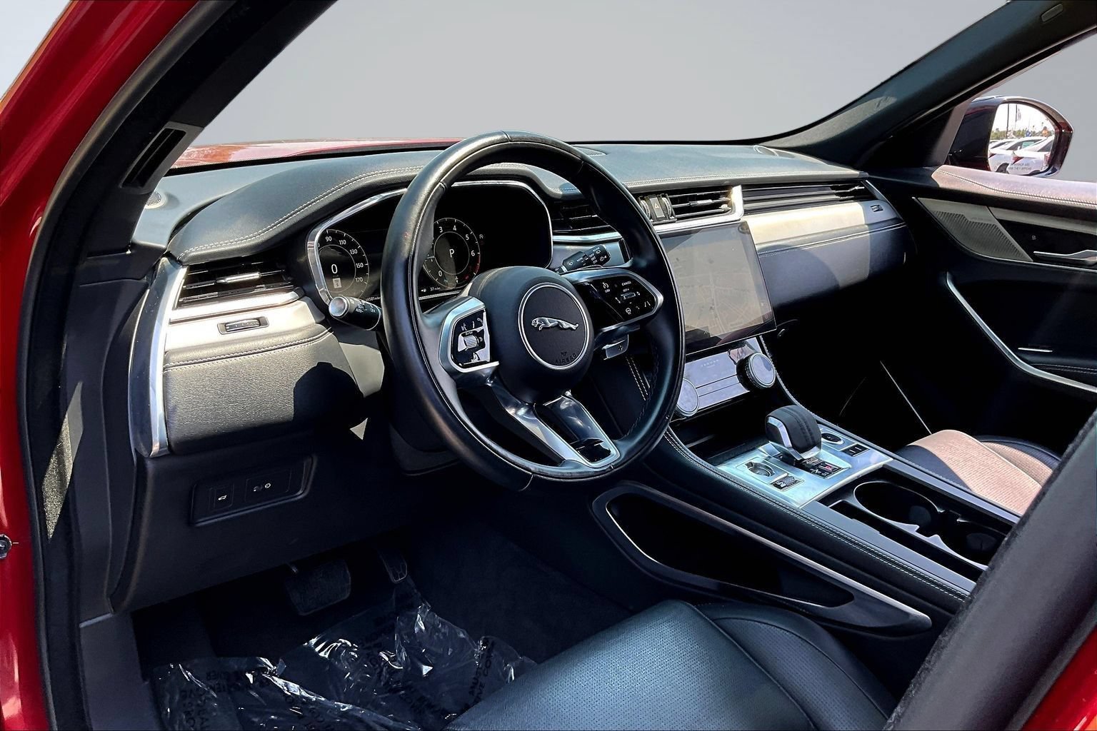 Used 2024 Jaguar F-PACE R-Dynamic S AWD/4WD image 13