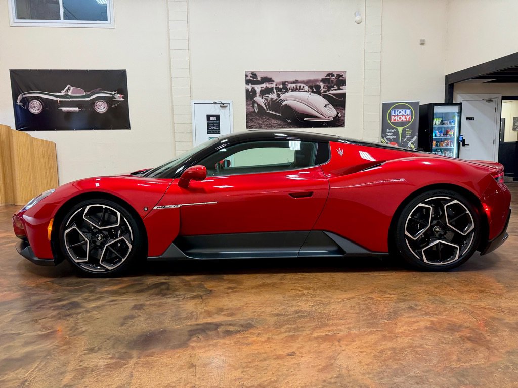 Used 2022 Maserati MC20 Coupe RWD image 8