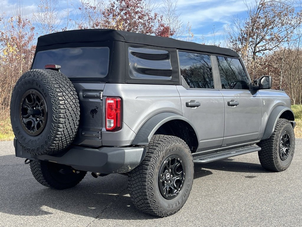 Used 2021 Ford Bronco Base w/ Sasquatch Package image 23