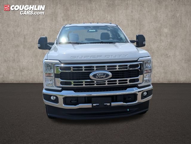 New 2026 Ford F350 XL w/ XL Chrome Package AWD/4WD video 2