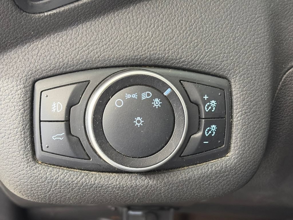 Used 2017 Ford Escape SE w/ SE Leather Comfort Package image 20