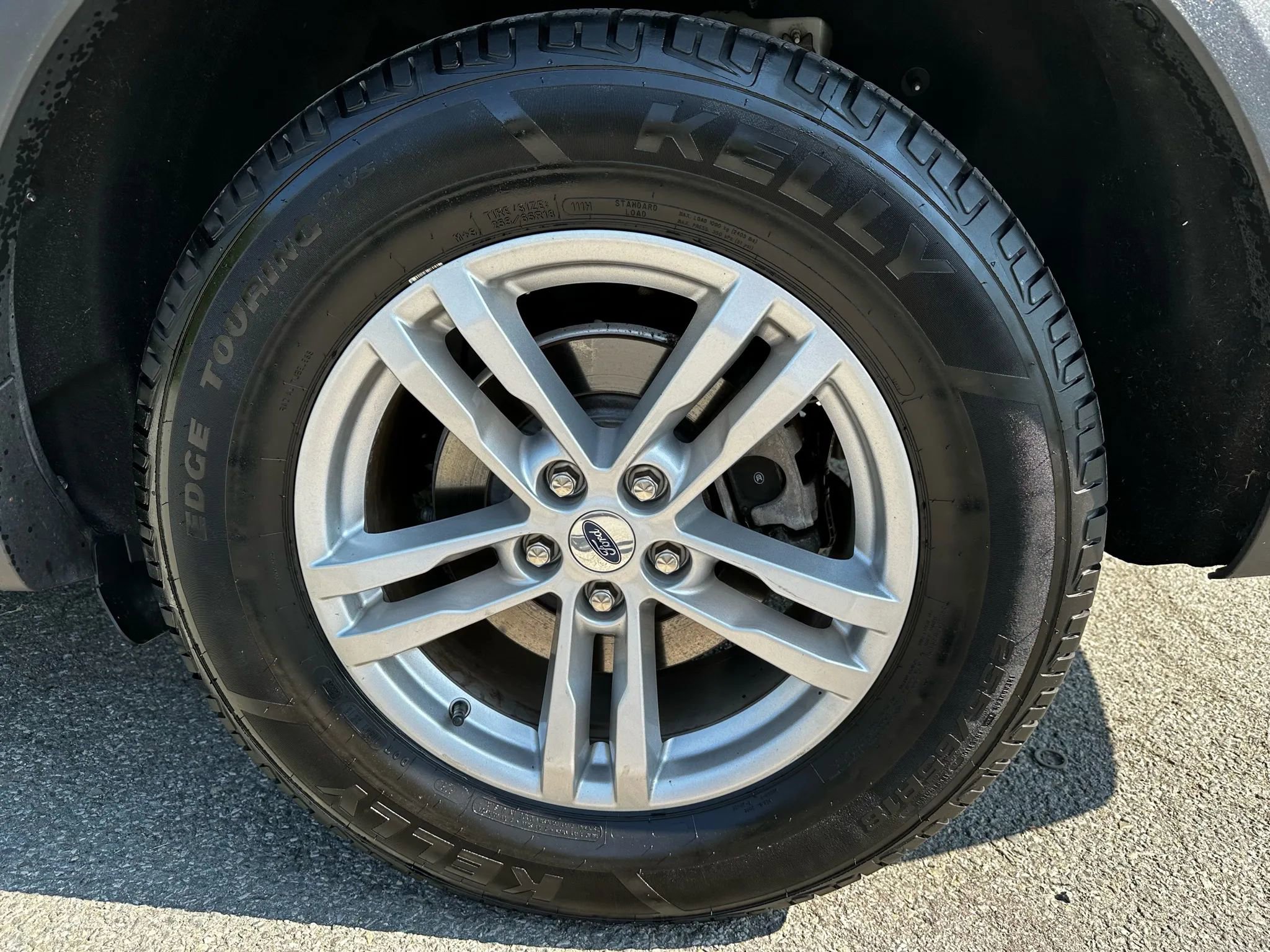 Used 2020 Ford Explorer XLT w/ Comfort Package AWD/4WD image 13