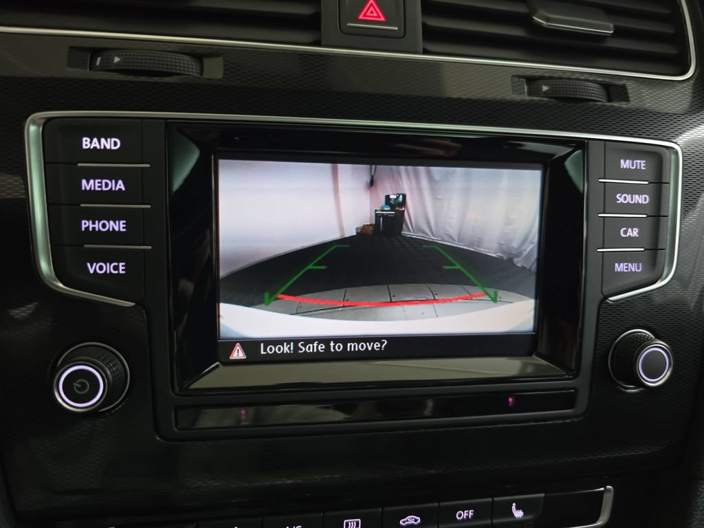 Used 2015 Volkswagen GTI SE w/ Lighting Package (SEL) FWD image 23