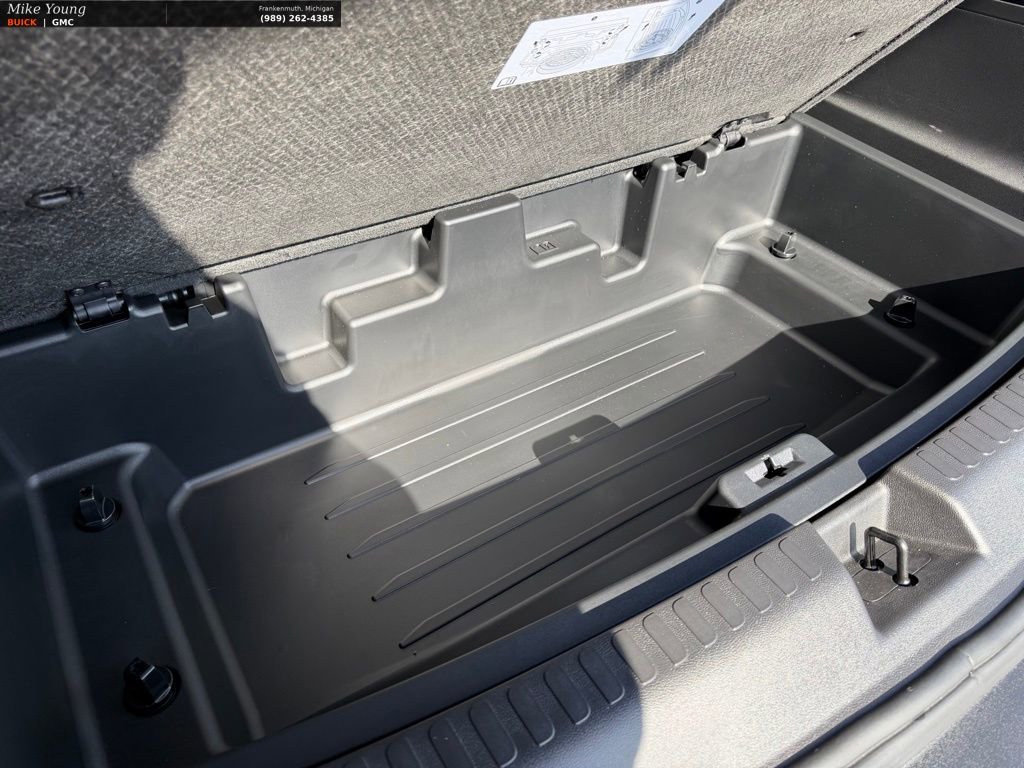 Used 2026 GMC Acadia Elevation image 10