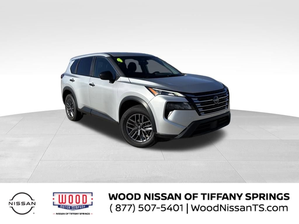 Used 2024 Nissan Rogue S image 1