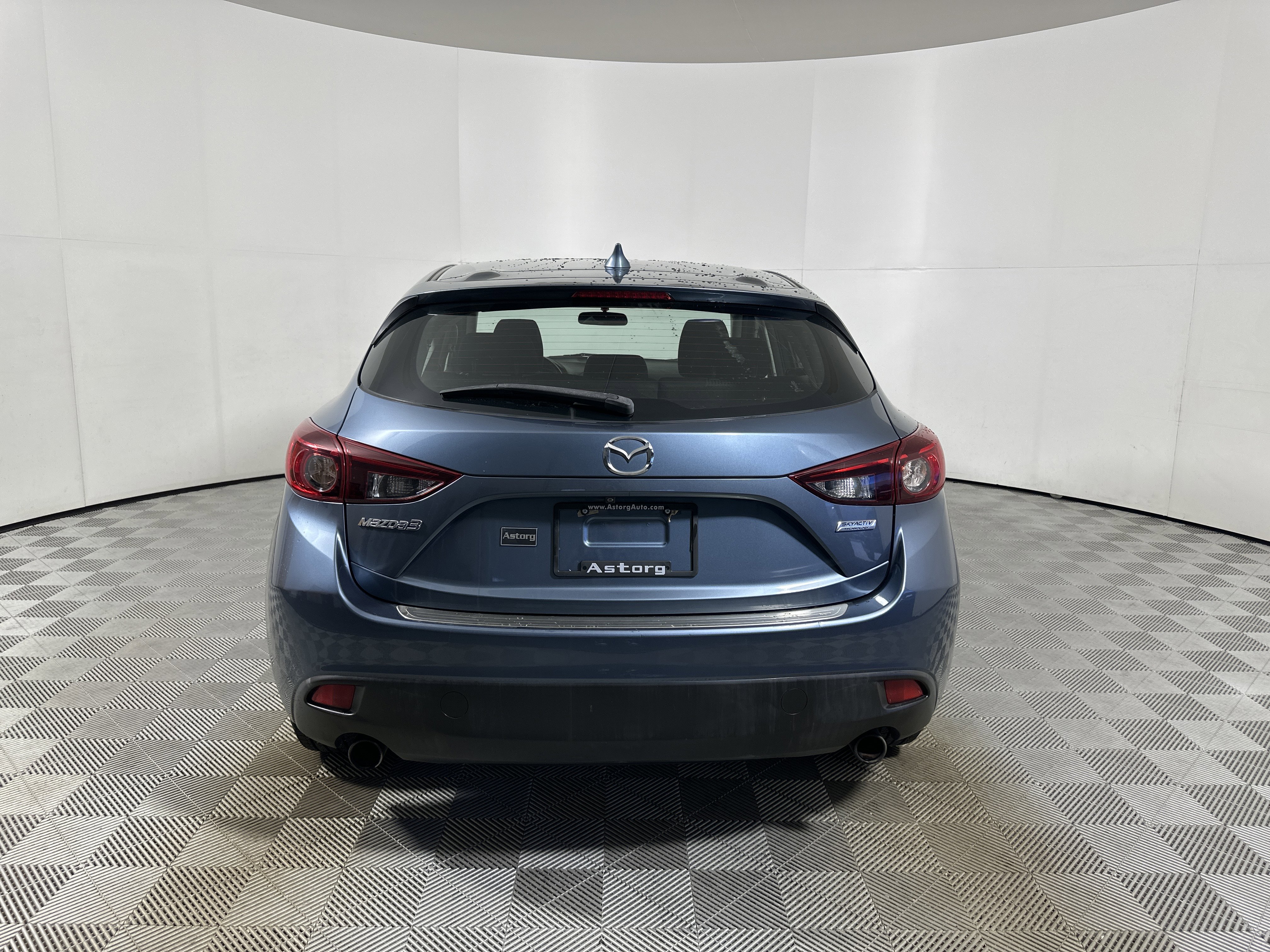 Used 2014 MAZDA MAZDA3 i Touring w/ Technology Package image 6