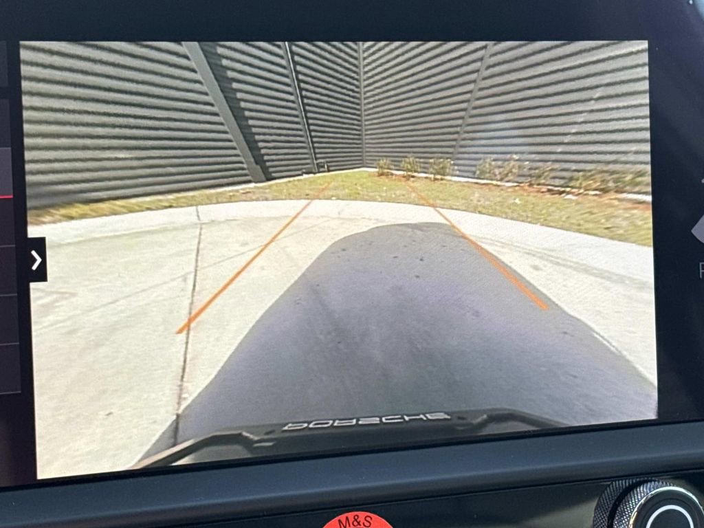 Certified 2025 Porsche Macan image 28