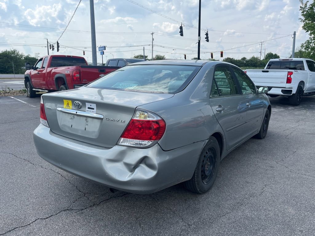 Used 2005 Toyota Camry LE FWD image 3