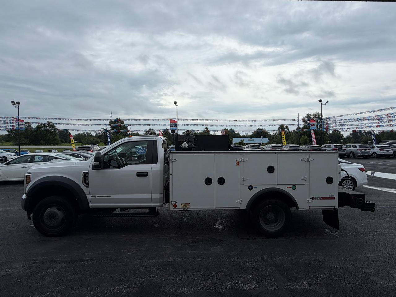Used 2019 Ford F550 4x4 Regular Cab Super Duty image 7