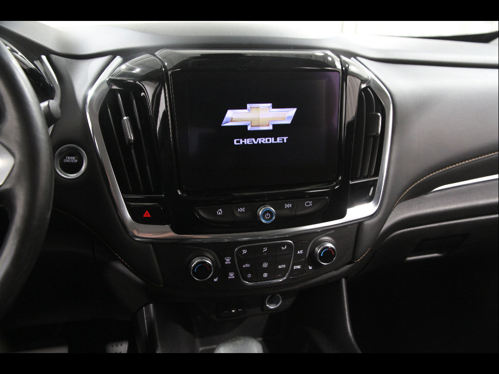 Used 2021 Chevrolet Traverse LT image 9