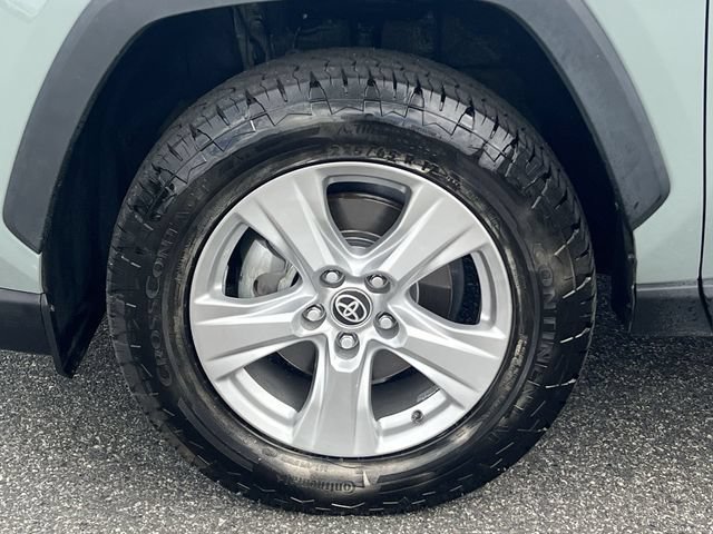 Used 2022 Toyota RAV4 XLE FWD image 38