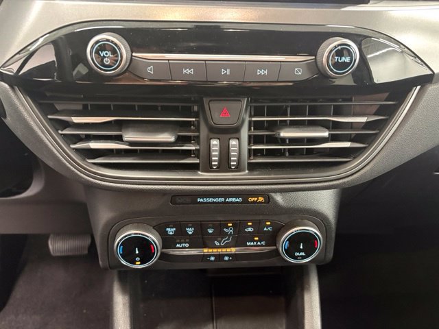 Used 2025 Ford Escape Active AWD/4WD image 10
