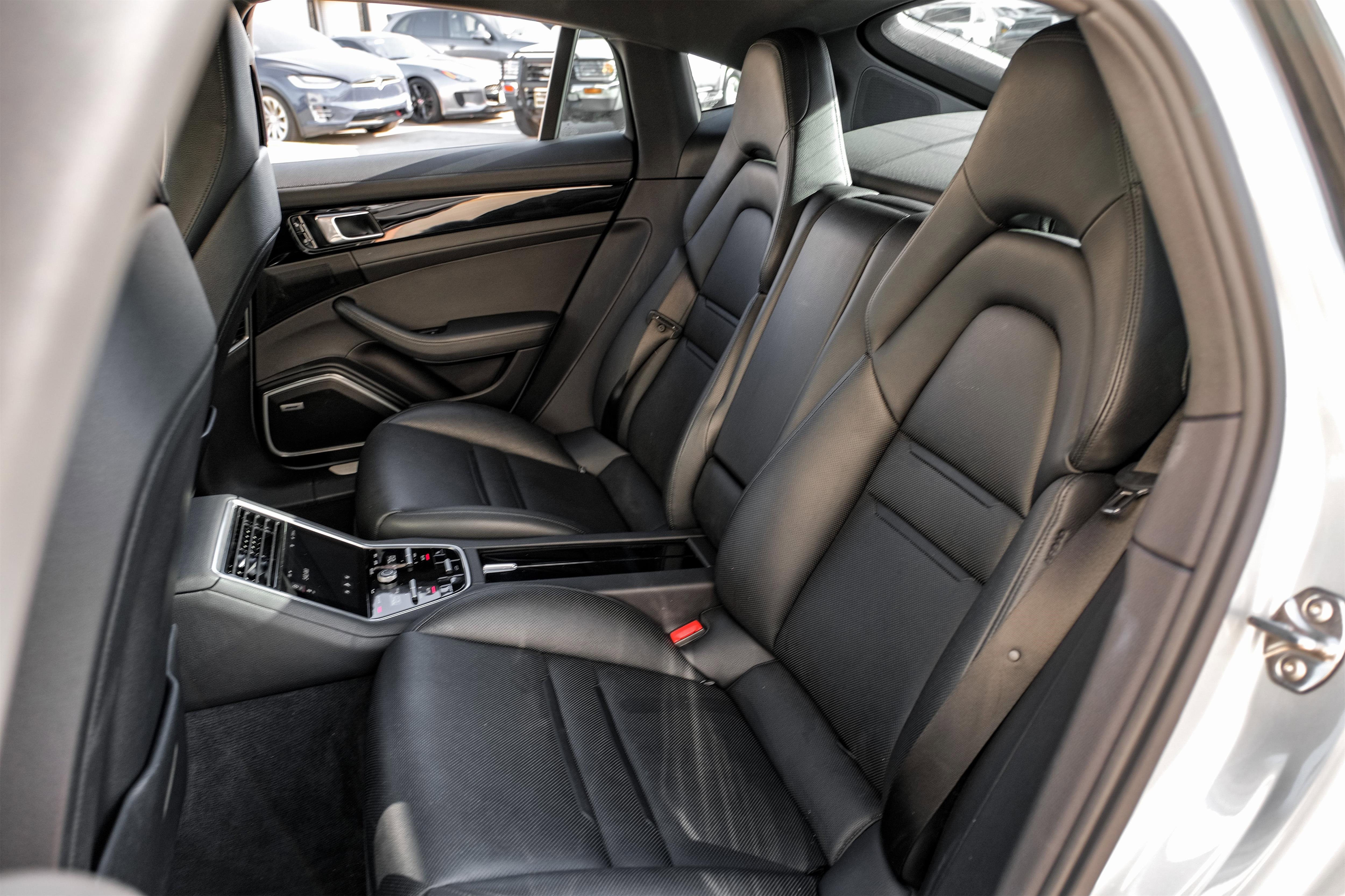 Used 2018 Porsche Panamera image 38