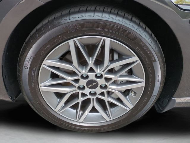 Certified 2025 Genesis G80 2.5T image 11