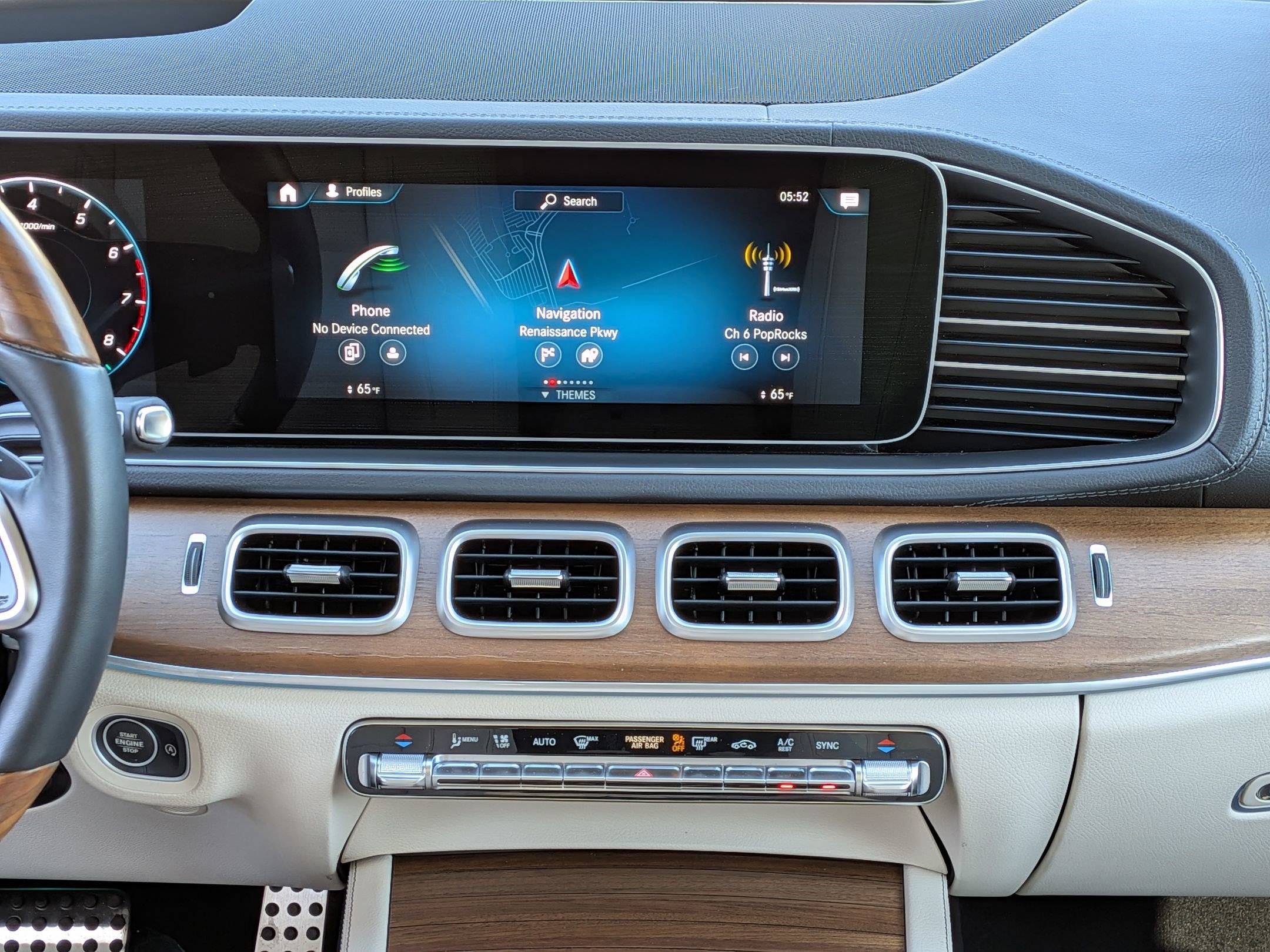 Used 2023 Mercedes-Benz GLS 450 4MATIC image 19