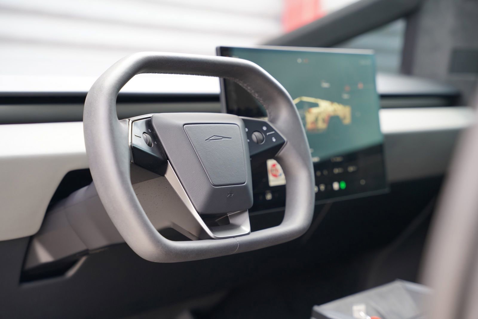 Used 2025 Tesla Cybertruck AWD Crew Cab image 42