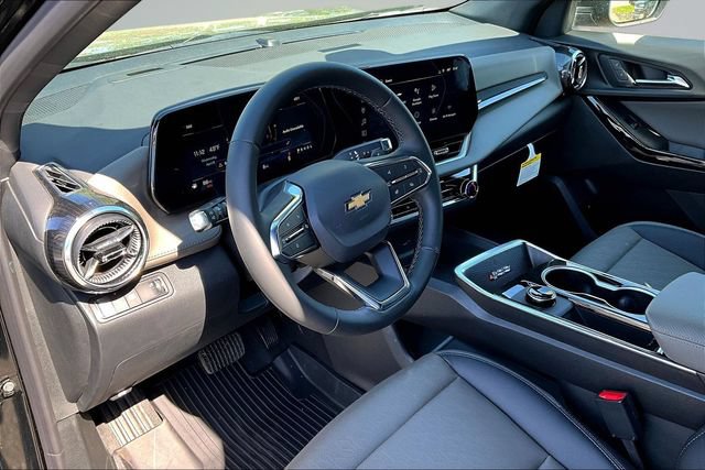 New 2026 Chevrolet Equinox LT w/ Convenience Package II FWD image 7