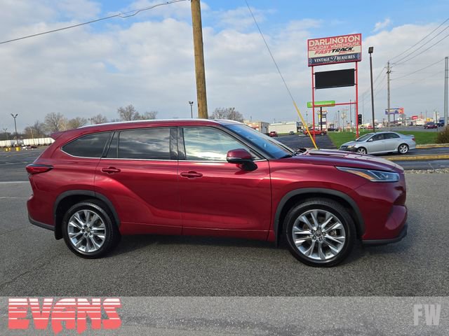 Used 2021 Toyota Highlander Limited image 2