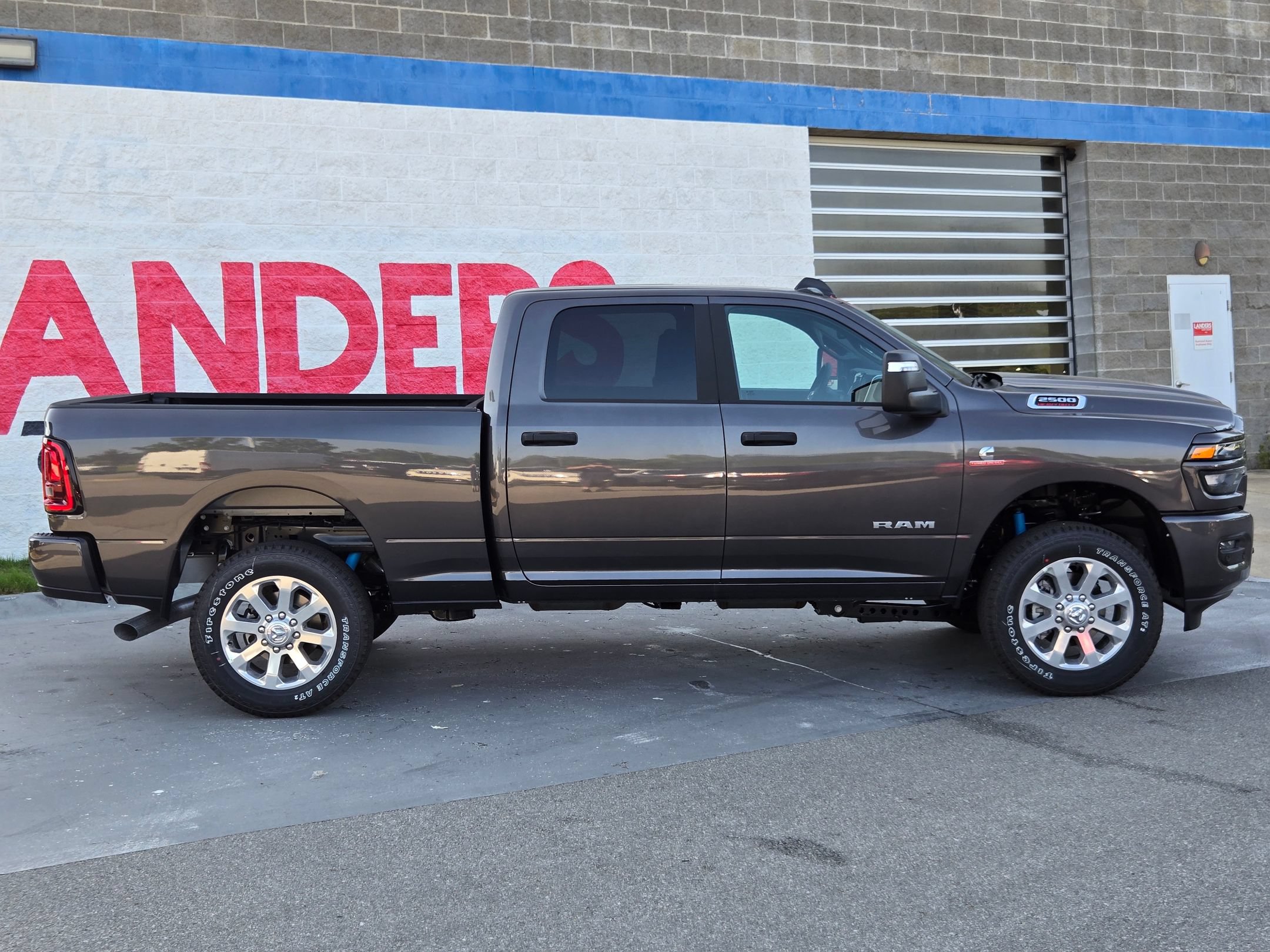 New 2026 RAM 2500 Big Horn AWD/4WD image 8