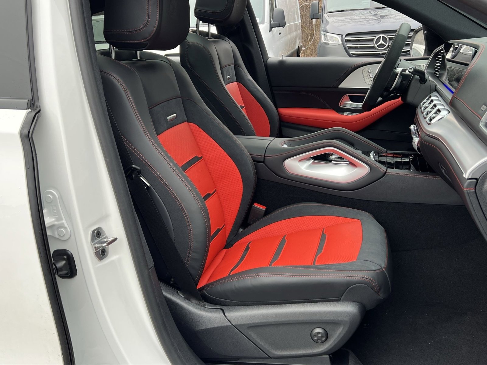 New 2026 Mercedes-Benz GLE 53 AMG 4MATIC Coupe image 26