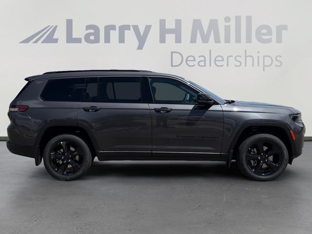 New 2026 Jeep Grand Cherokee L Limited w/ Limited Altitude Package AWD/4WD image 6