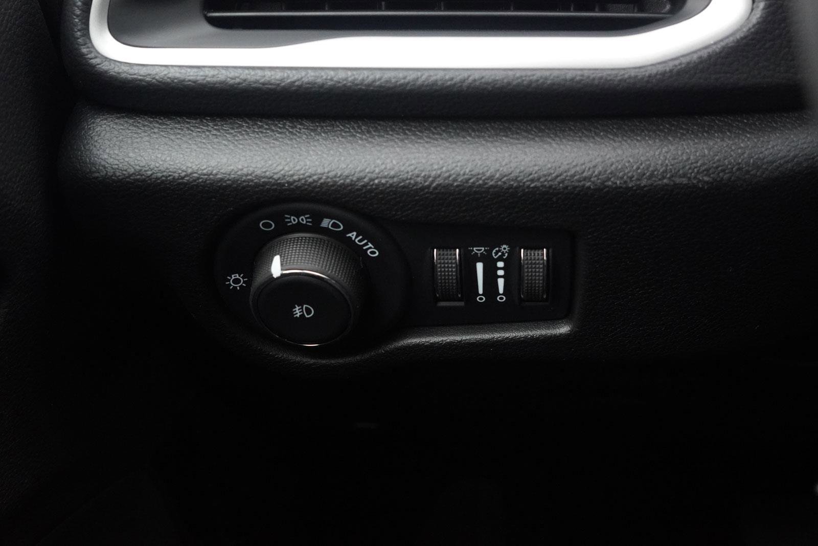 New 2026 Chrysler Pacifica Select w/ S Appearance Package image 22