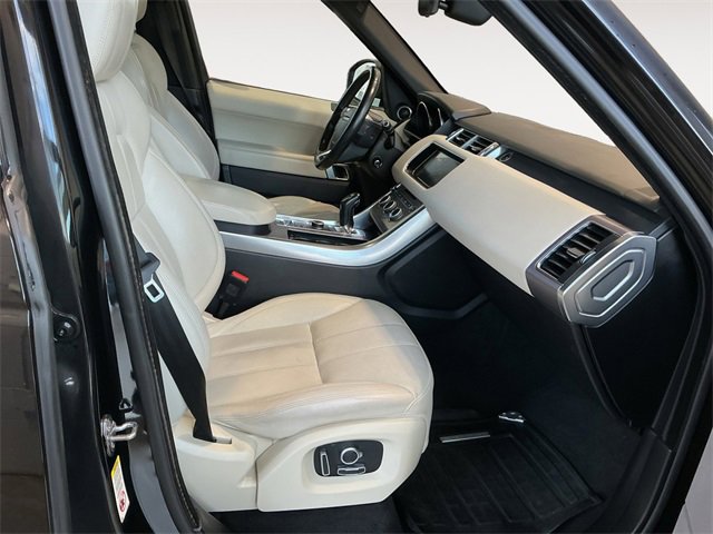 Used 2017 Land Rover Range Rover Sport HSE image 13