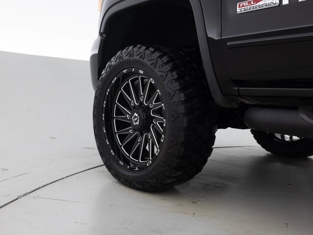 Used 2018 GMC Sierra 2500 SLT image 17