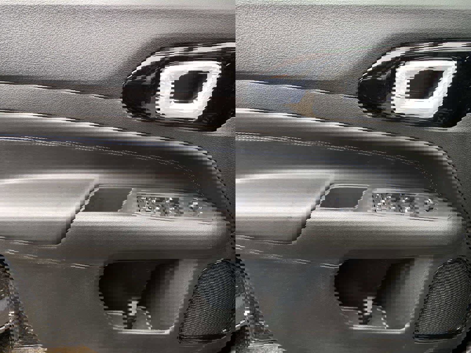 New 2026 Jeep Compass Limited image 15