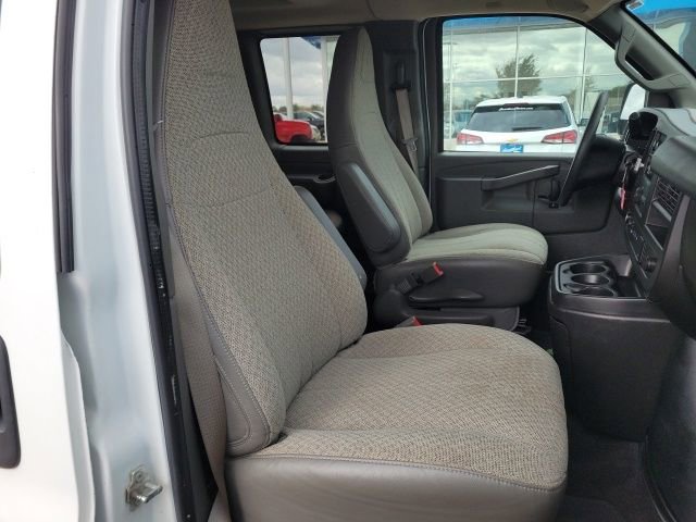 Used 2020 Chevrolet Express 3500 LT w/ LT Preferred Equipment Group image 15