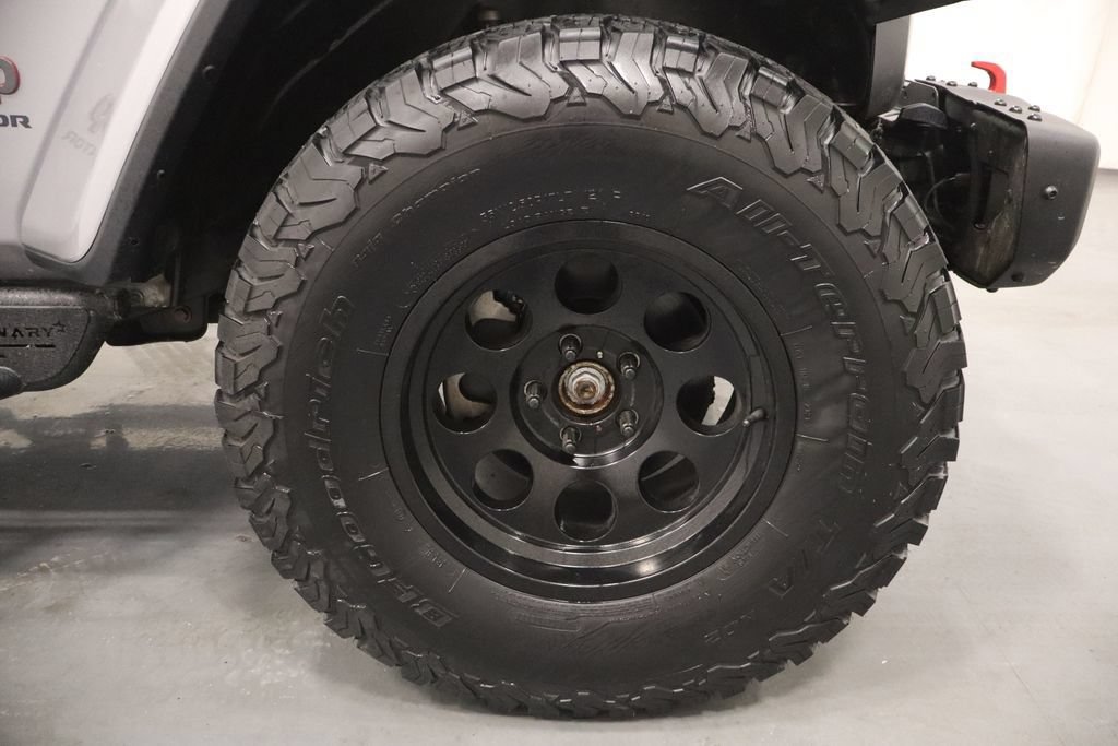 Used 2020 Jeep Gladiator Rubicon w/ Dual Top Group AWD/4WD image 27