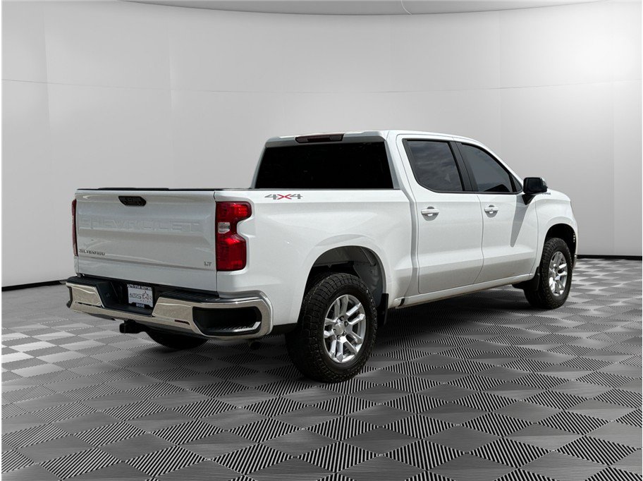Used 2023 Chevrolet Silverado 1500 LT AWD/4WD image 5