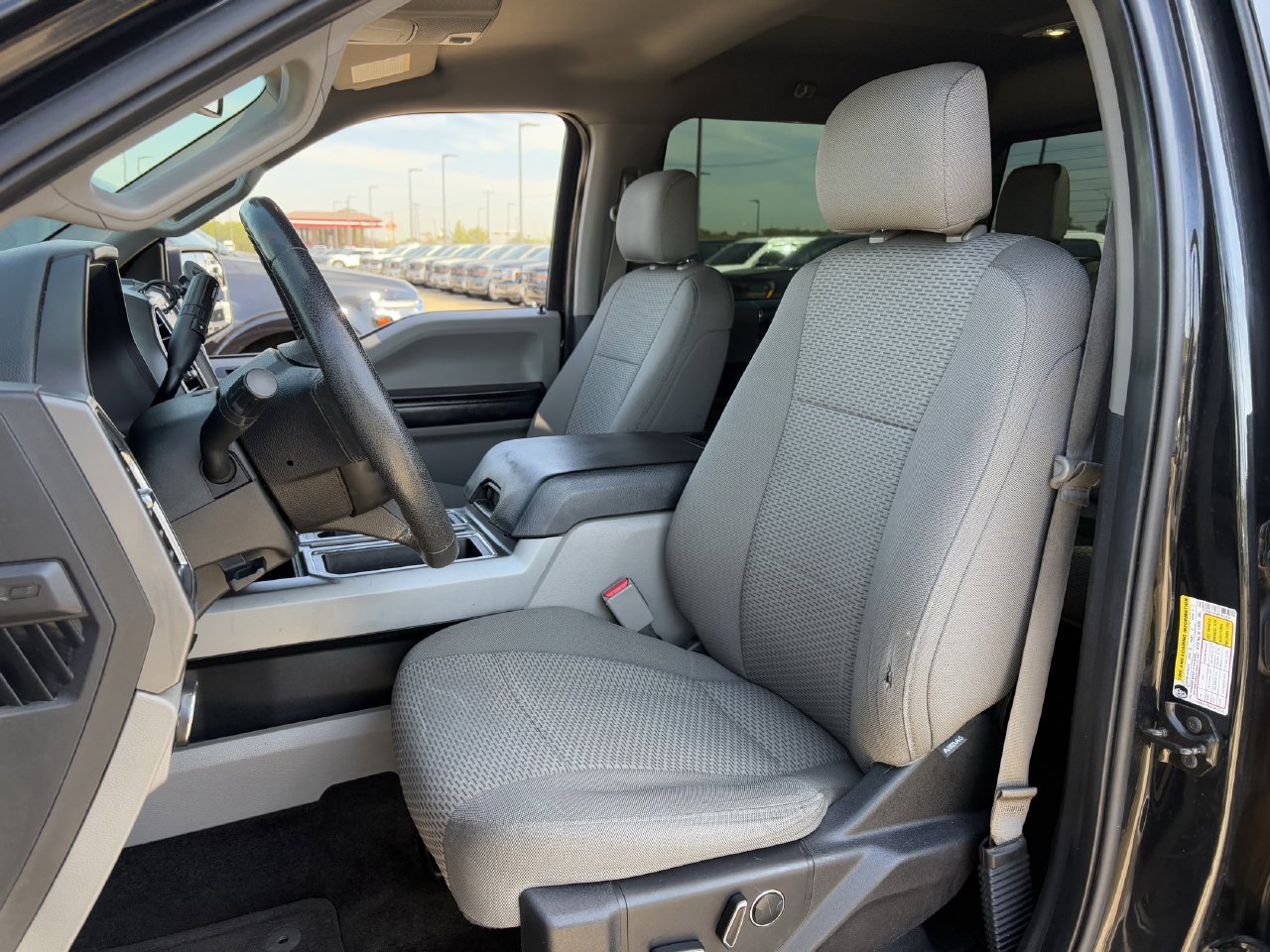 Used 2015 Ford F150 XLT w/ Equipment Group 302A Luxury RWD image 27