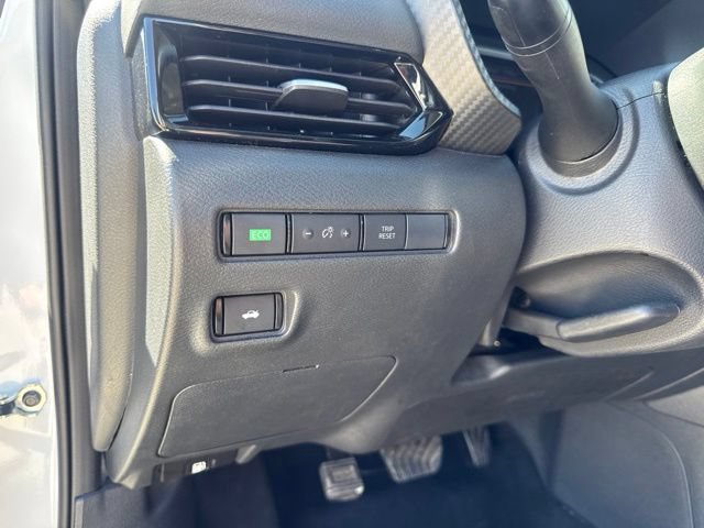 Used 2024 Nissan Sentra SV FWD image 21